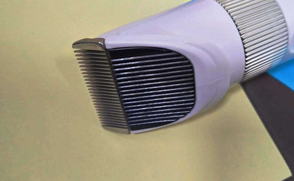 Машинка для стрижки котов собак Gemei gm 634 на аккумуляторе