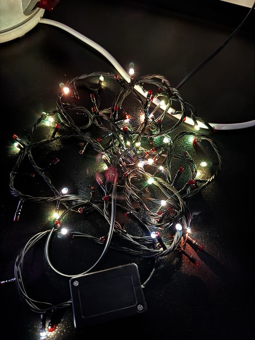 гірлянда , іграшки.