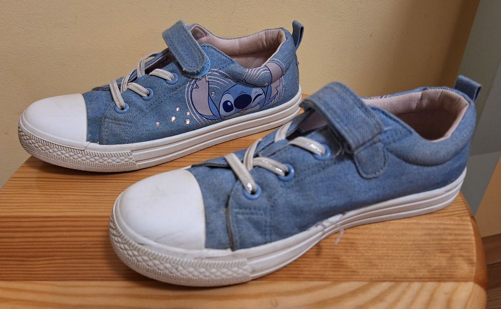 Trampki dziewczęce z motywem Stitch 33-34
