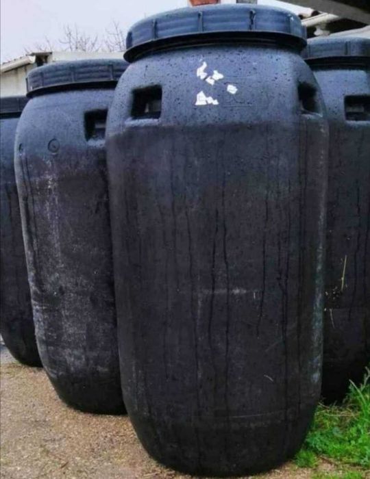 Bidons de plástico de 260L com tampa