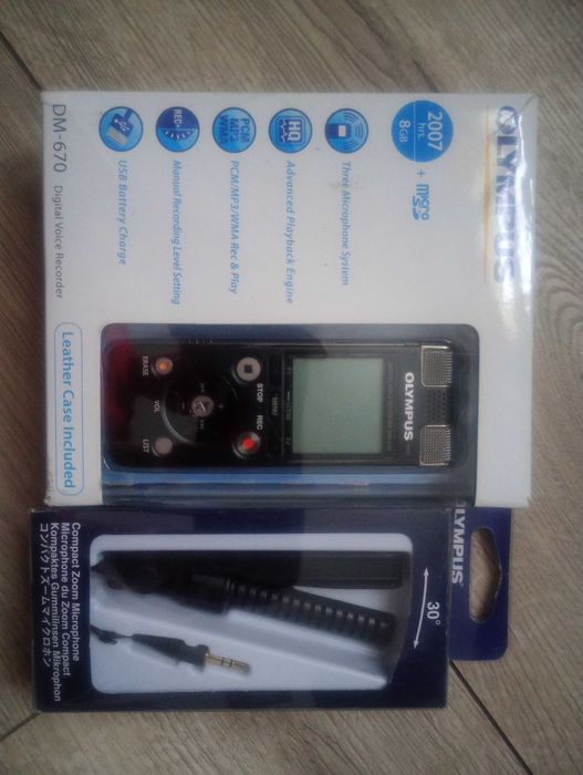 Dyktafon Olympus DM-670 z mikrofonem