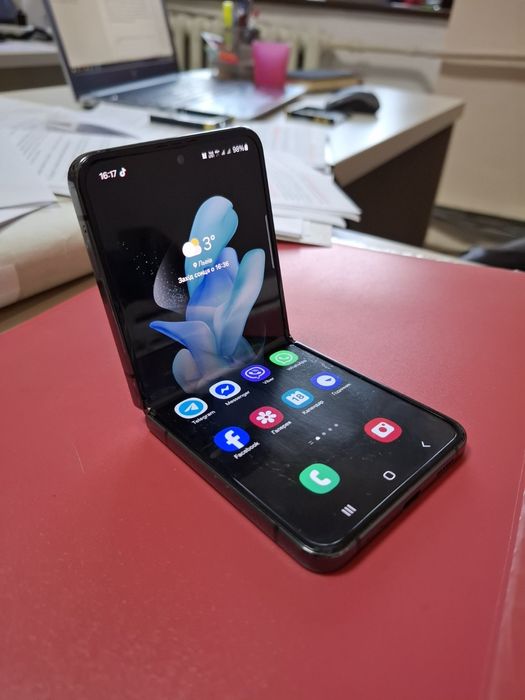 Телефон Samsung Galaxy flip z 4