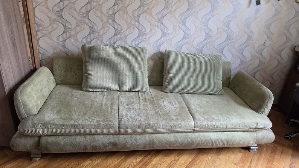 Розкладний диван