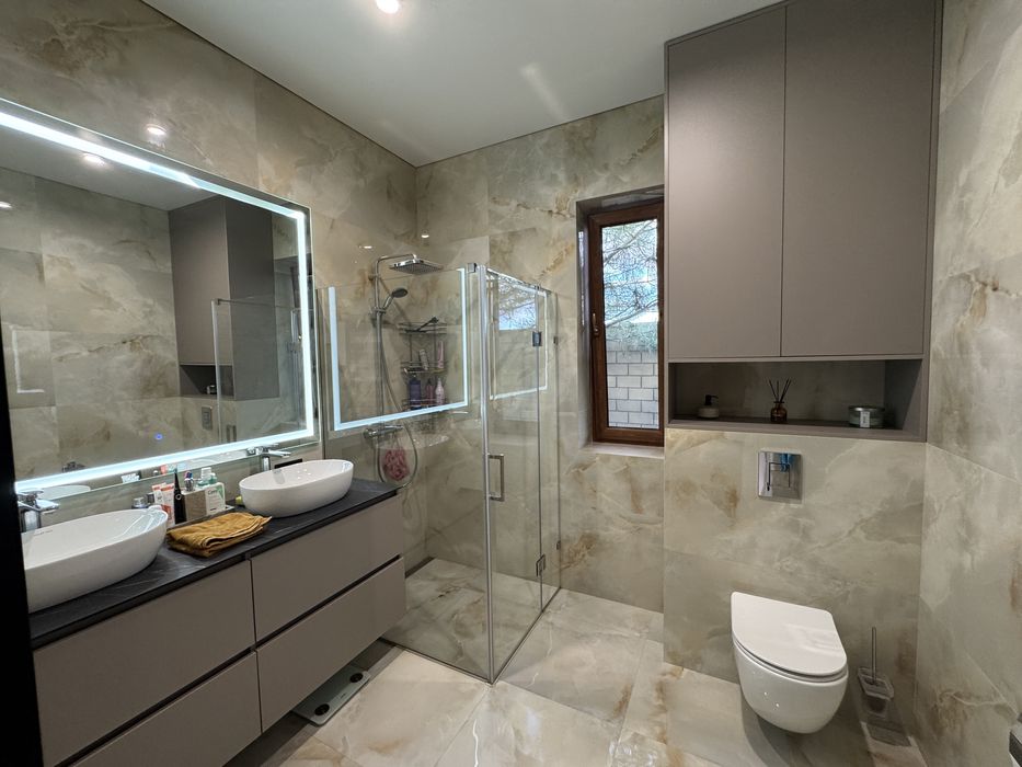 Срочно! Продам одноэтажный дом с бассейном, современный новый ремонт