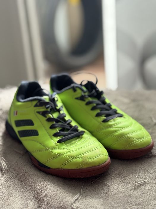 Футзалки ,кросівки для футболу для хлопчика