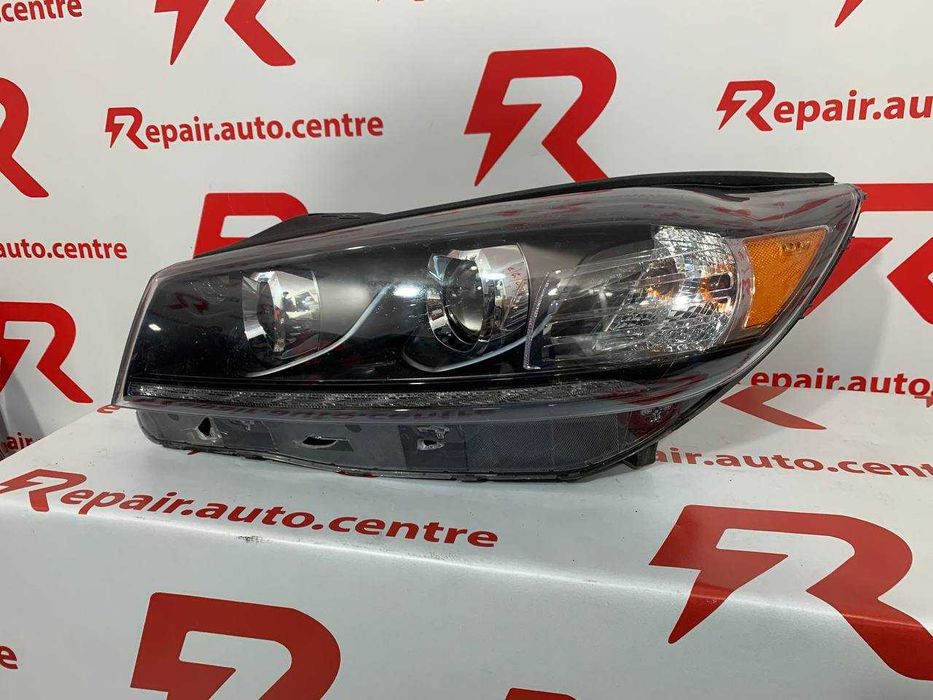 Фара Kia Sorento