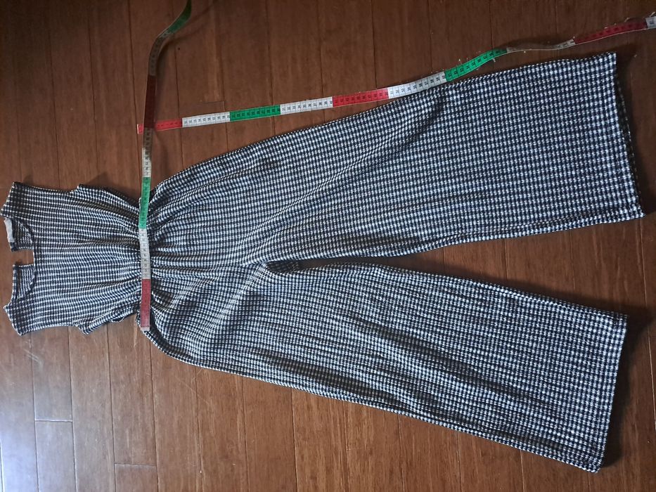 Spodnie- kombinezon w drobna krateczka, czarno białe