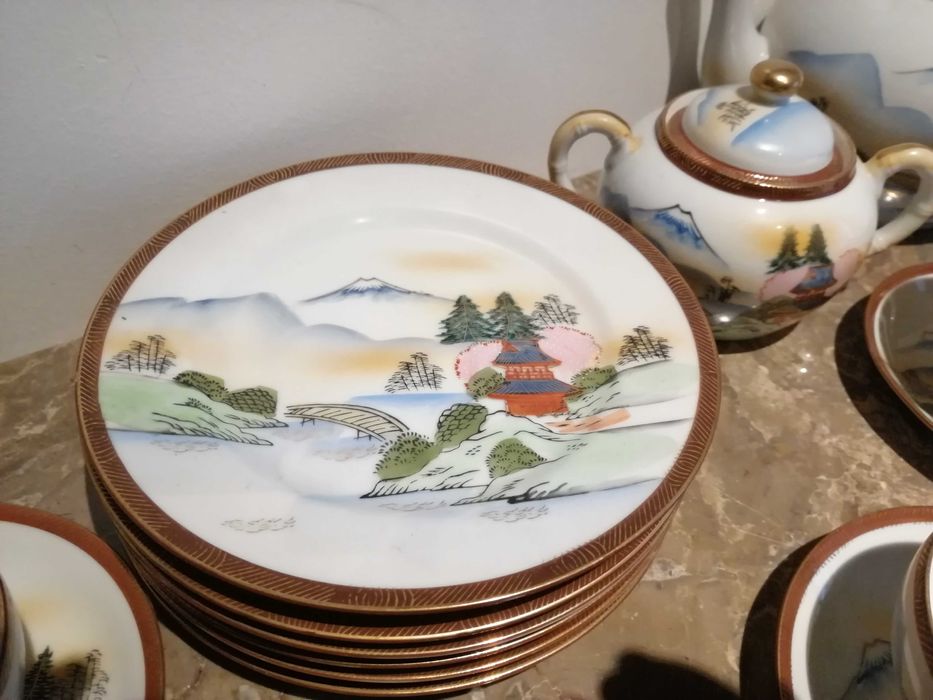 Serviço de chá pintado à mão