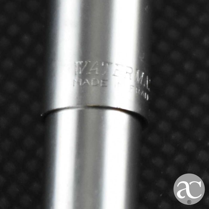 Esferográfica WATERMAN com estojo