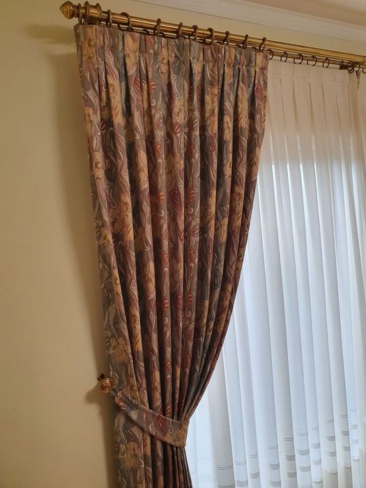 3 sofás - Vendo em conjunto ou em separado.