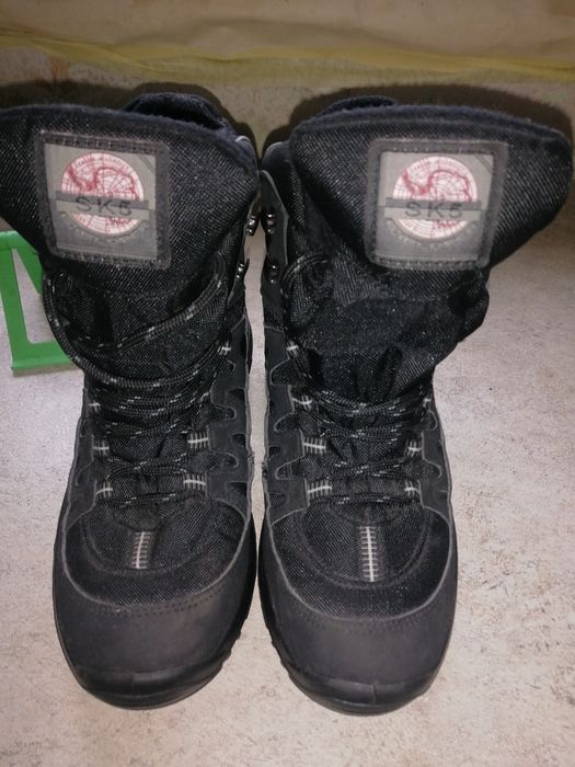 Продам ботинки новые
