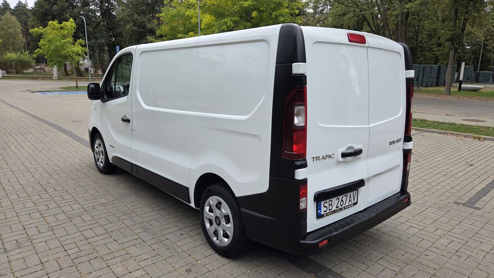 Renault Trafic_1.6_120km_2017r_Klima