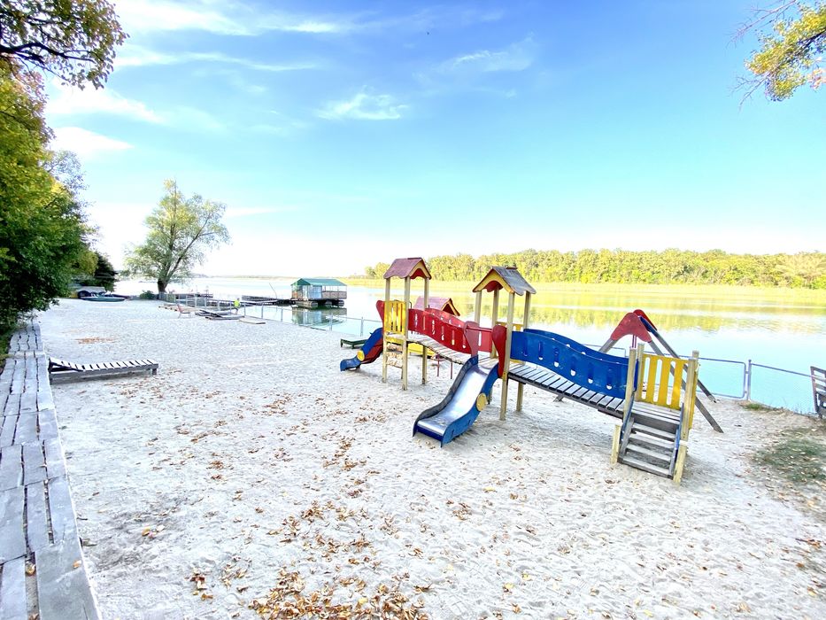 Продам турбазу Жемчужина, участок 2,44 Га, Кудашевка, пирс, постройки.