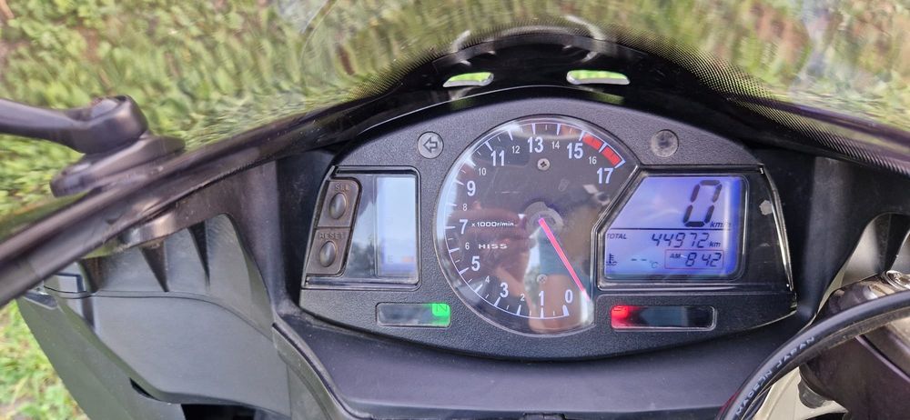 Honda CBR 600 RR PC40