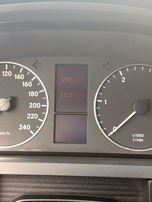 Mercedes-Benz Classe A A180 CDI Automático (2011)