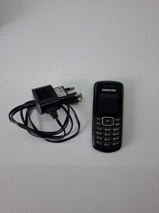 Samsung GT - E 1080w czarny