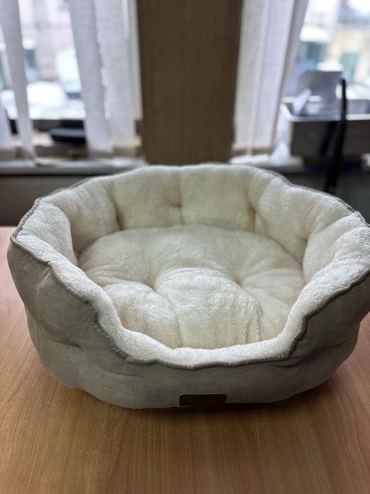 Лежанка для собак та котів Bedsure (60 см)