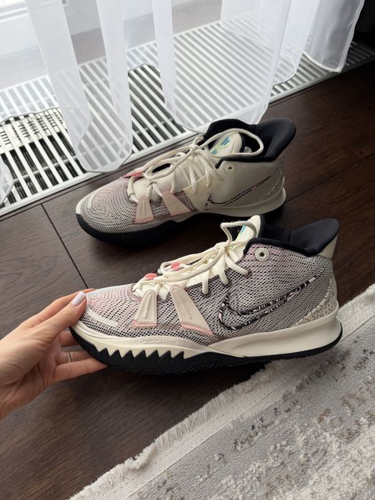nike kyrie 5 low - купити чоловічі кросівки - Ціна на OLX.ua