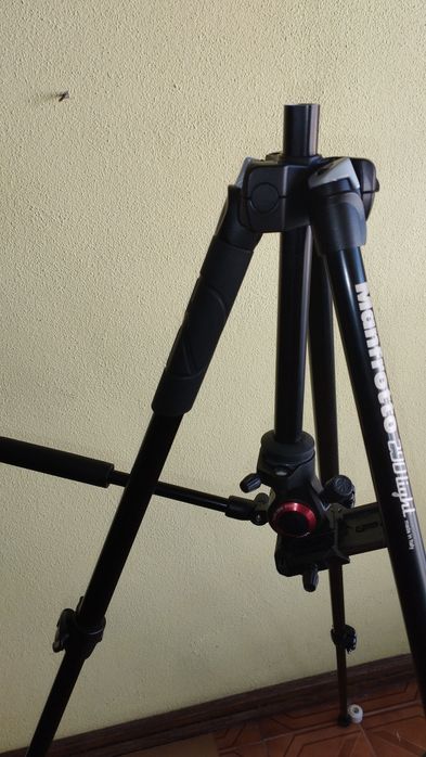 Tripé  Manfrotto