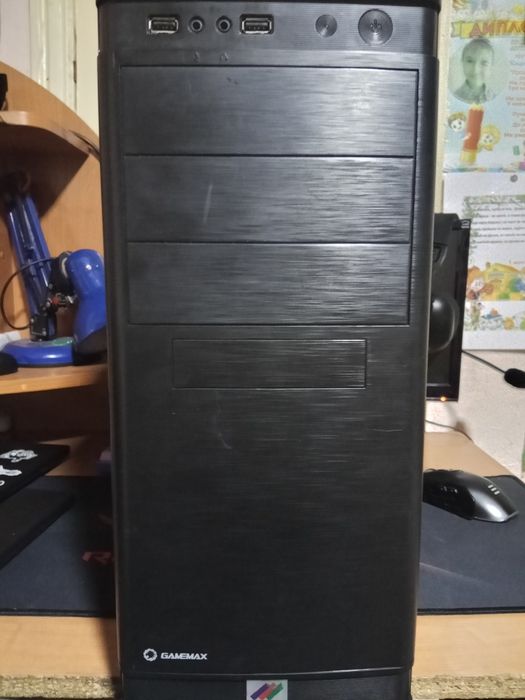 Рабочий ПК подойдёт для игр или работы дома