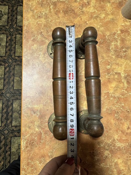 Ручки для дверей цветной металл