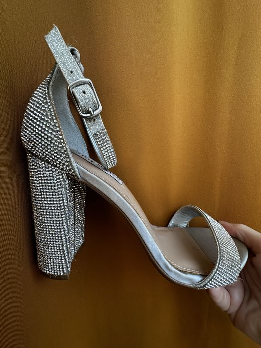 Босоножки  Steve Madden,стразы,каблук,38р