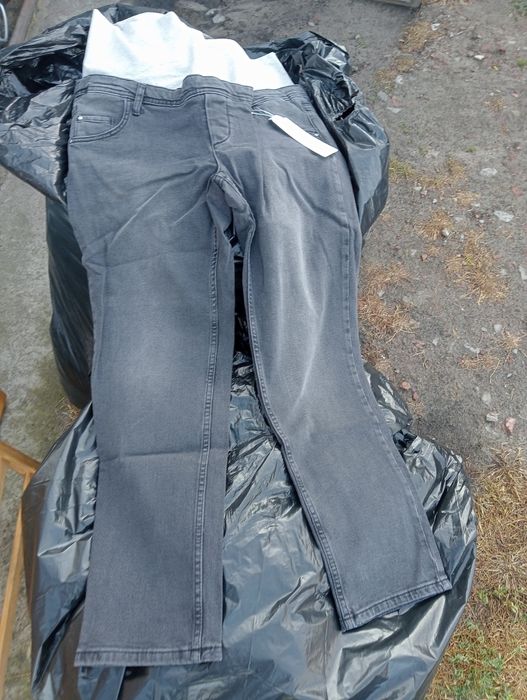 Nowe spodnie ciążowe