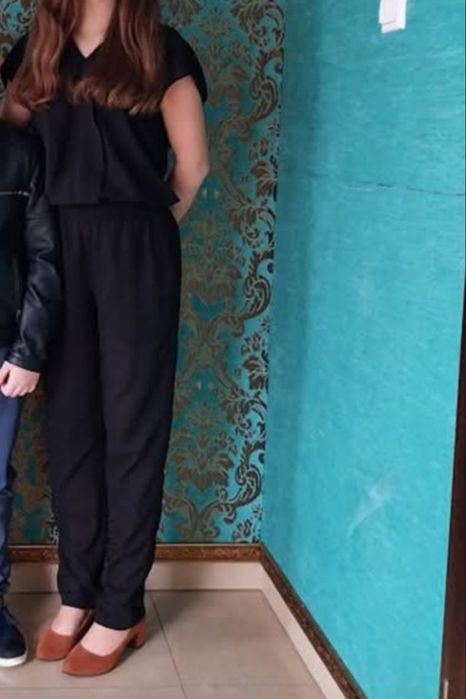 Czarny elegancki kombinezon 36/38