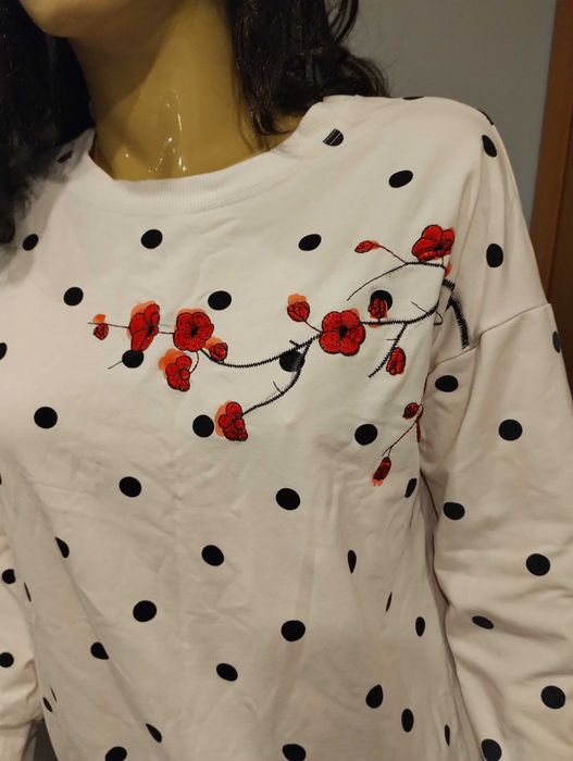 Biała bluza w groszki haft kwiatowy M/L oversize casual