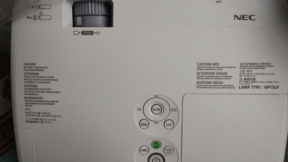 Projektor NEC MODEL No.NP-M230X 100-240V~50/60Hz 2.8-1.2A