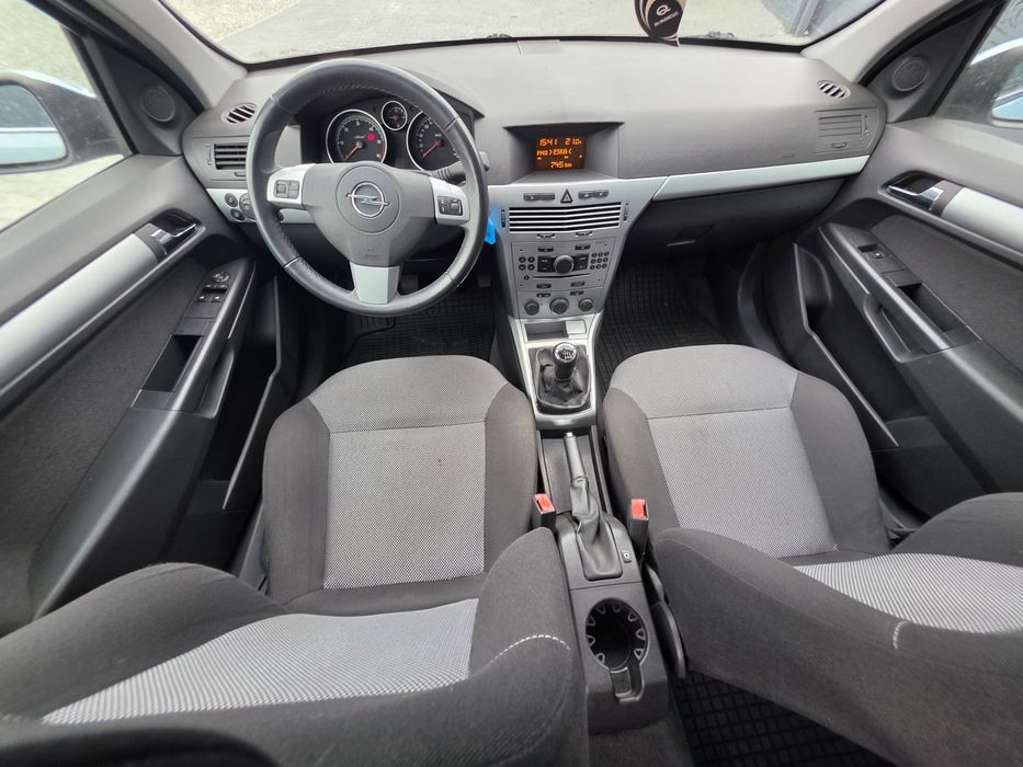 Opel Astra H 1.7 Diesel 2009 | 290 000 km | 6 biegów | Klimatyzacja | Bez korozji STAN BDB