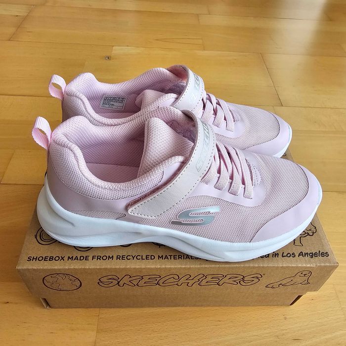 Кросівки для дівчинки Skechers Dynamatic р. 33,5