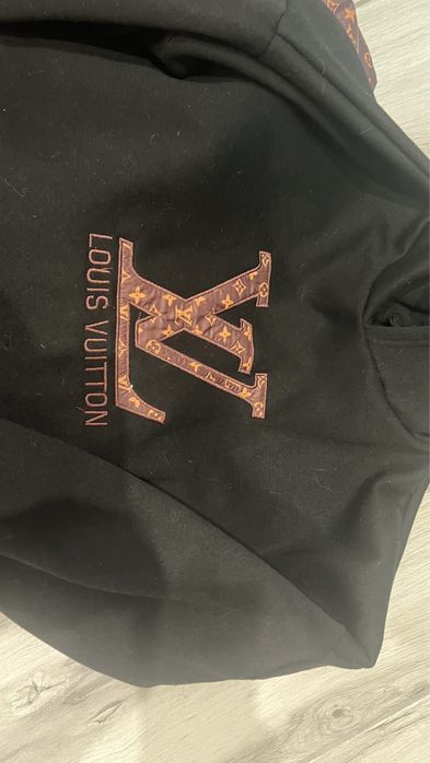 Костюм тройка LV
