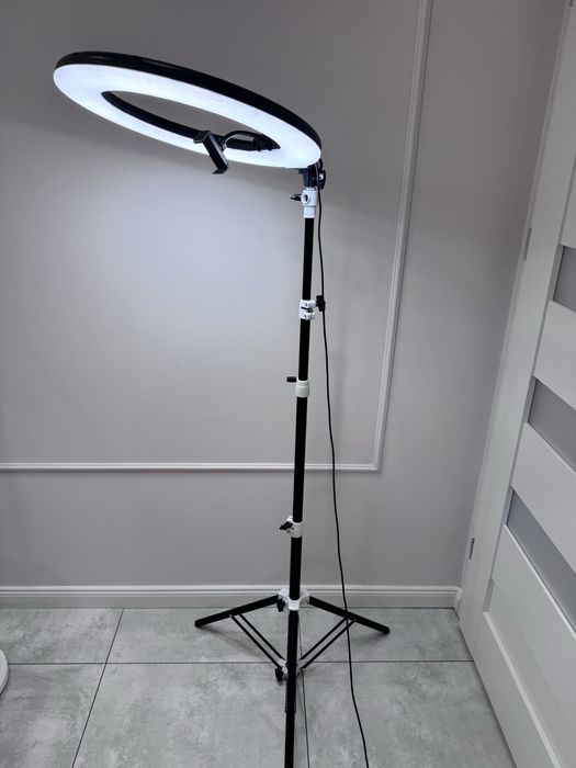 Lampa ring mitoya ze statywem penguin stan idealny !