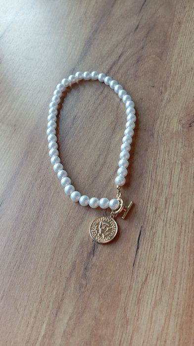 Białe korale naszyjnik 45cm królowa Elżbieta II