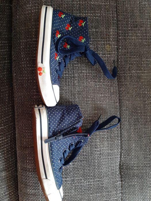 Trampki granatowe w wiśnie. R 27