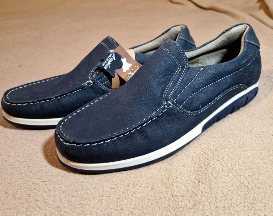 Sapatos  novos   pele natural n 45 -45.5