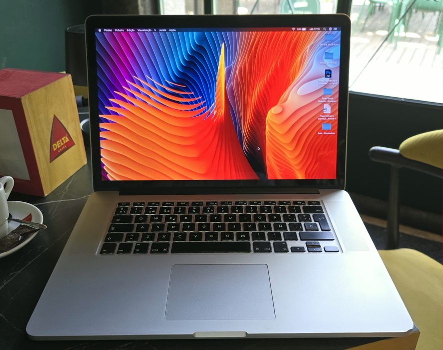 MacBook Pro Retina i7 - 15 Polegadas
