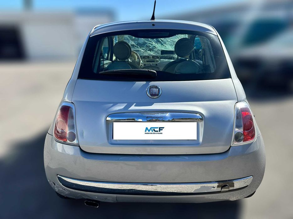 FIAT 500 Hatchback 1.3 D Multijet 75 cv de 2009 Salvado