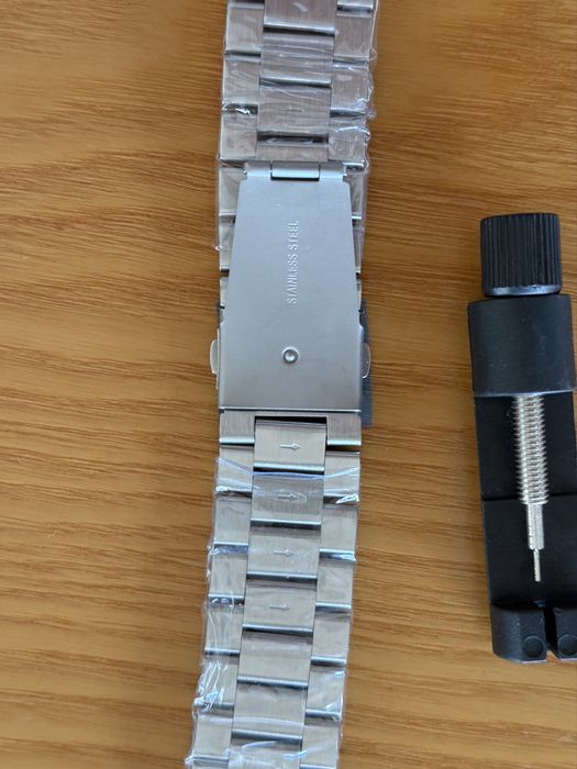 Bracelete em Aço Inoxidável para Google Pixel Watch 45mm(Nova com Plásticos + Ferramenta Ajuste)