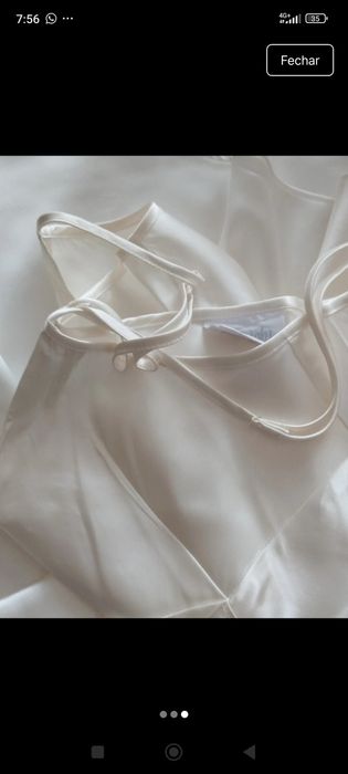 Camisa de noite de setim bege