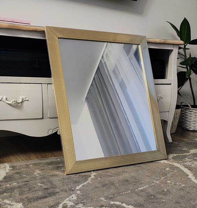 Duże Lustro 60 x 50 cm W Złotej Ramie