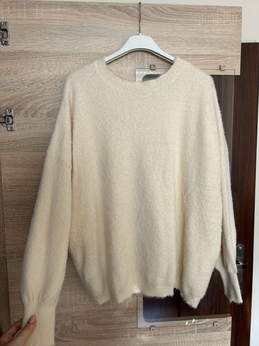 Sweter alpaka sweterek beżowy puszysty gipiura