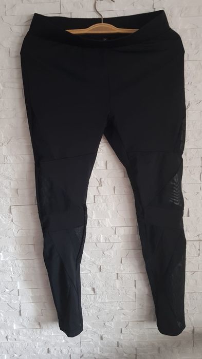 Urban Classics czarne sportowe legginsy