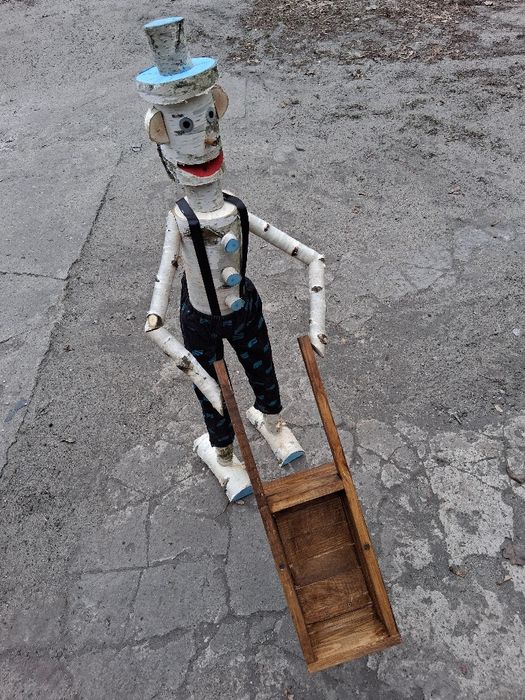 Figurka, ozdoba do ogrodu, domu, działki z brzozy