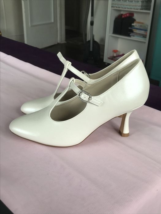 Туфлі жіночі білі