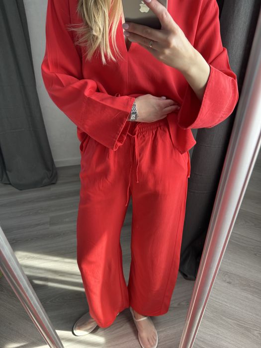 Червоний костюм Zara xs-s