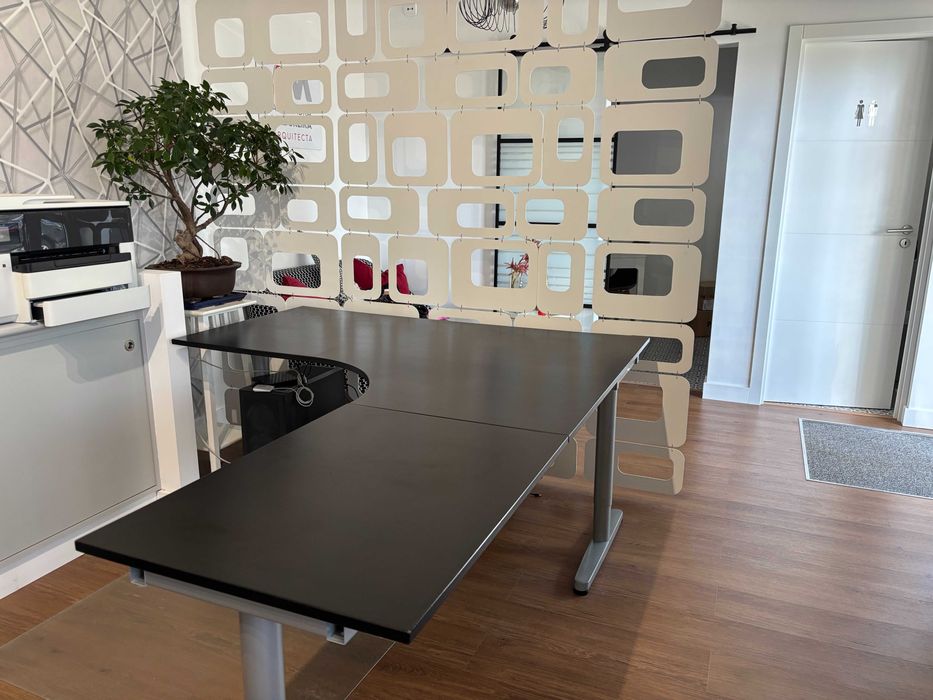 Secretária Wengué  (2.80m x 1.60m)