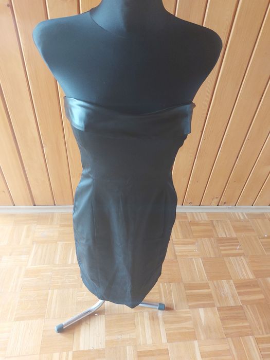 Sukienka mini czarna
