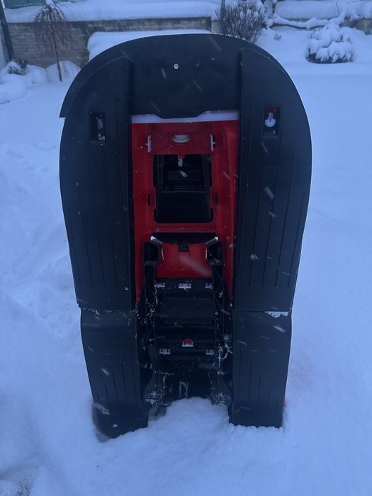 Sanki samochód z kierownicą